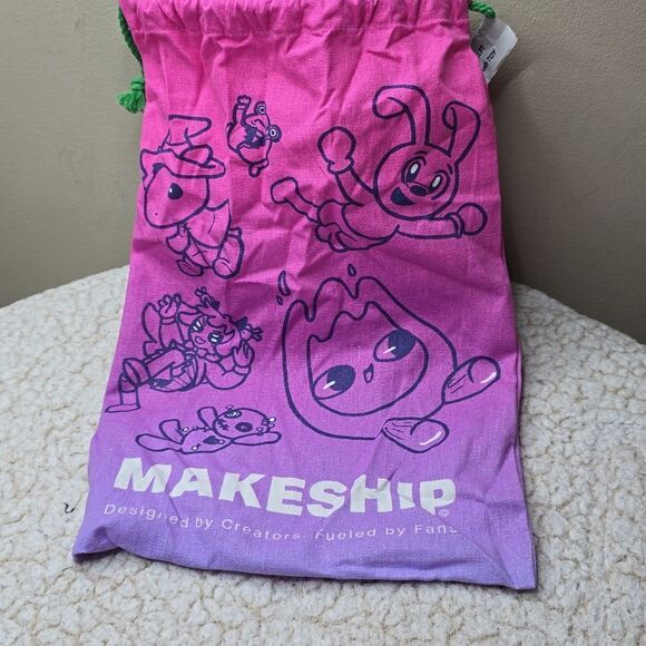 NWT Makeship DV Plays Plush Limited Edition - Picture 9 of 10